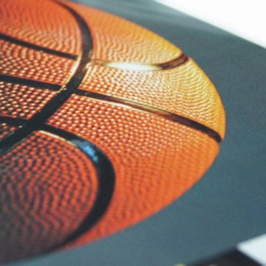 verniciatura UV serigrafica - braille a punti su pallone